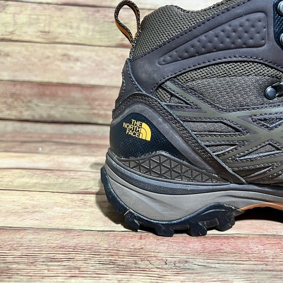 The North Face Hedgehog Fastpack Mid Boots - Picture 3 of 9
